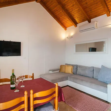 Pet Friendly In With Kitchen Semesterbostad *